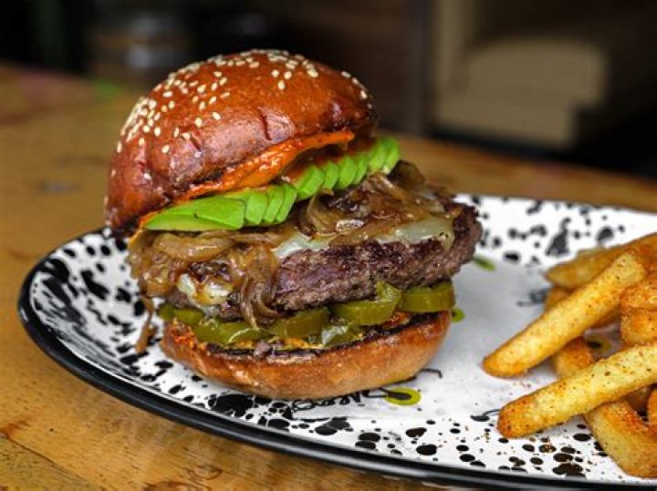 7th St Burger: The Ultimate Guide to the Best Burgers in Town