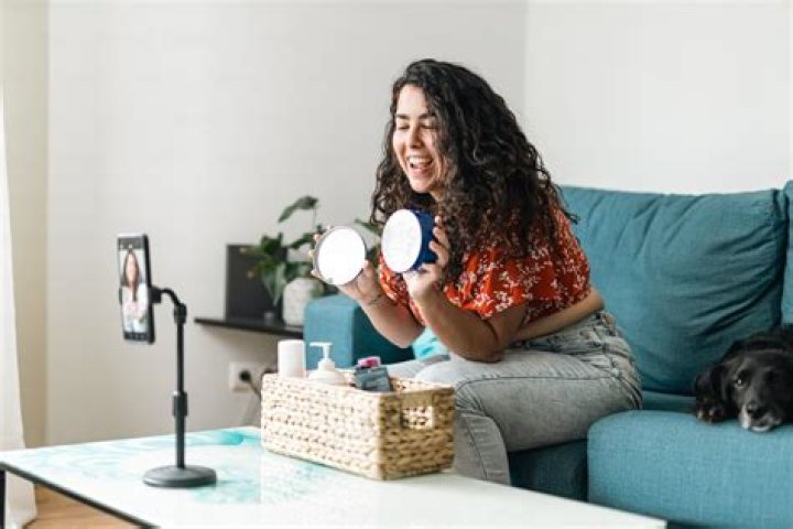 Courtney Sixx: The Life and Career of a Social Media Influencer