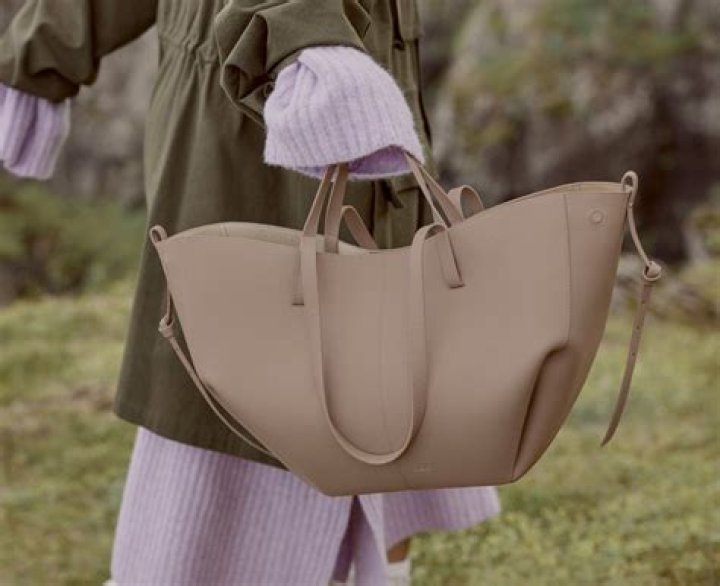 Discovering the Elegance of Polene Bags