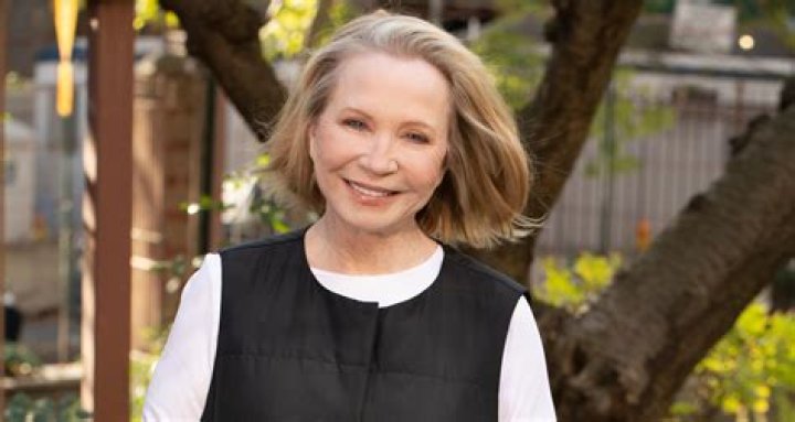 Early Life and Career of Debra Jo Rupp