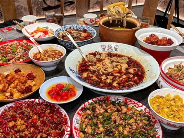 La Cantinaccia del Popolo: A Culinary Journey Through Tradition and Flavor