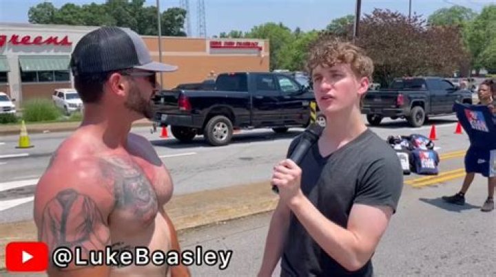 Luke Beasley Partner: Who is He Dating?