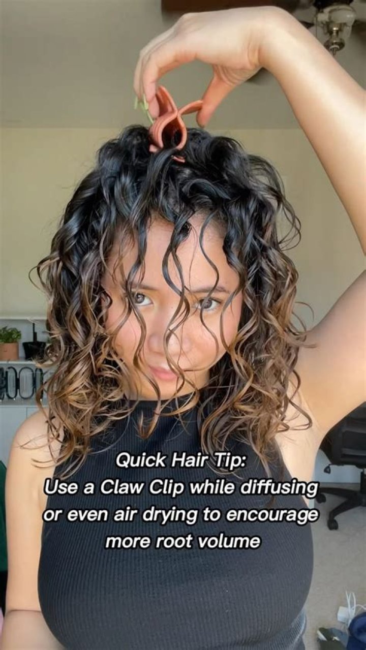 Mastering the Art of Drying Curly Hair: Tips and Techniques