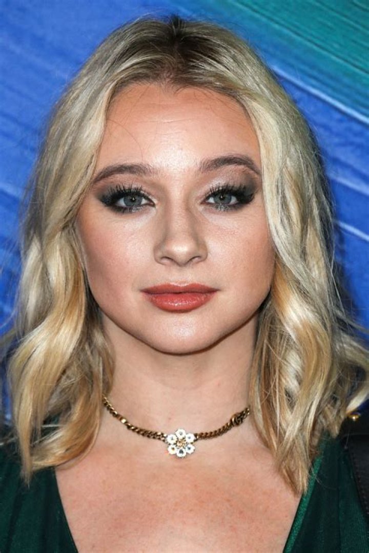 Mollee Gray: The Rising Star of Hollywood