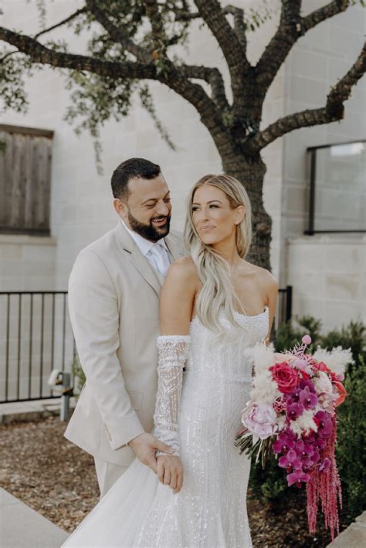 Olivia Troye Wedding: A Celebration of Love and Commitment