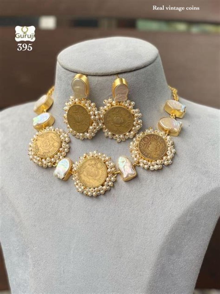 Stunning Raven Golden Jewelry Designs