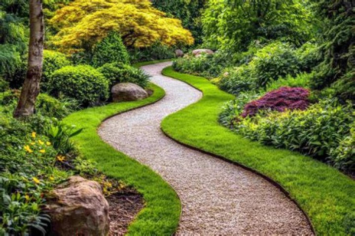 Stunning Views & Peaceful Gardens: Crocker Garden Oasis