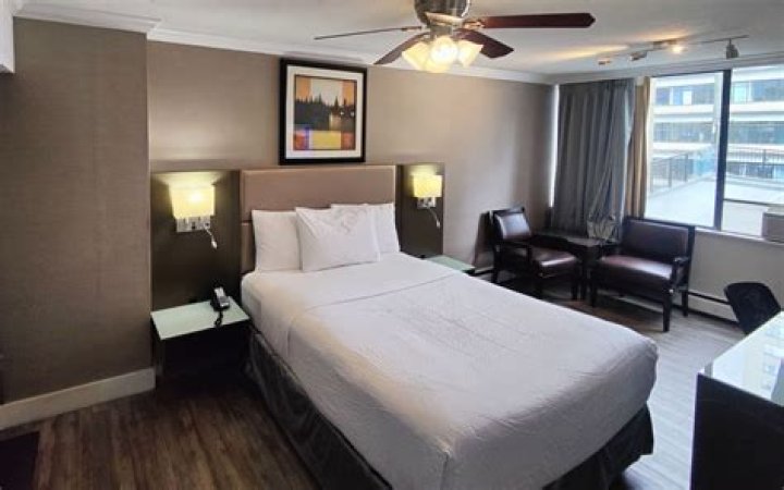 Sweet Cherry Motel: Cozy & Affordable Stays