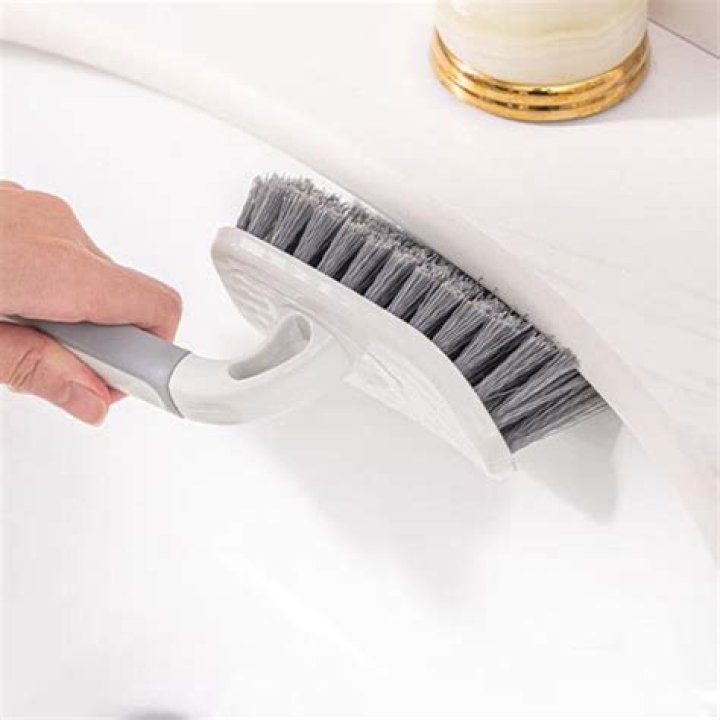 Tub Cleaning Brush: The Ultimate Guide to Keeping Your Bathtub Sparkling Clean