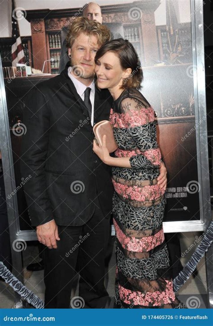 Vera Farmiga Husband: A Complete Look into the Life of the Talented Actress and Her Partner
